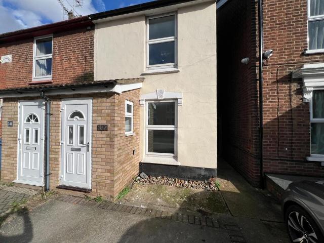 2 bedroom terraced house to rent