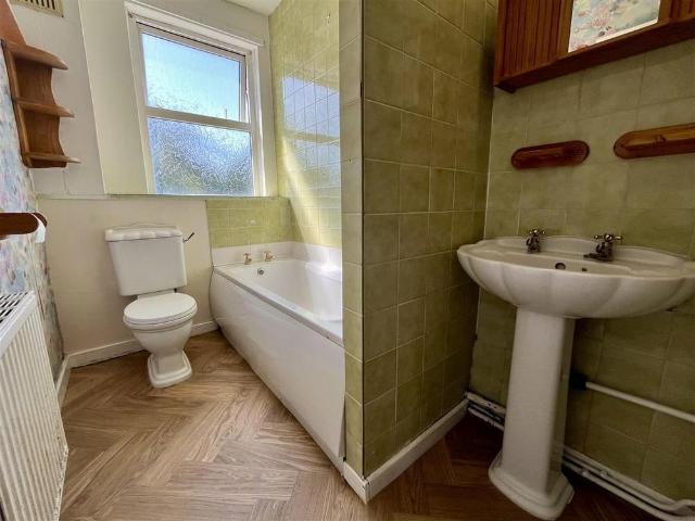 2 bedroom terraced house to rent