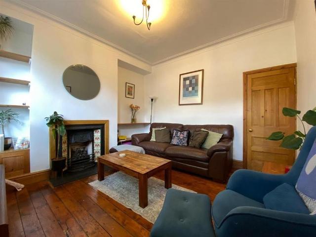 2 bedroom terraced house to rent