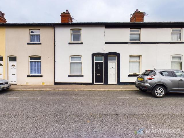 2 bedroom terraced house to rent