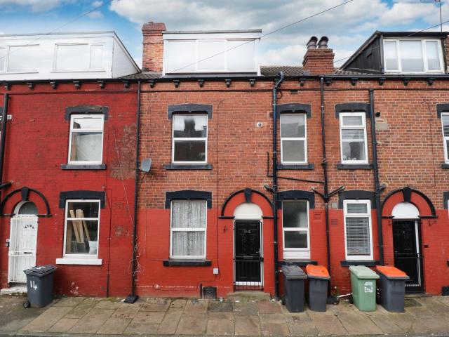 2 bedroom terraced house to rent