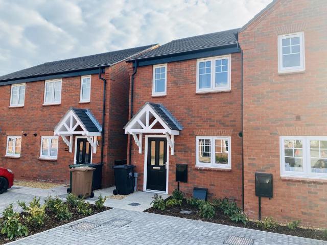 2 bedroom terraced house to rent