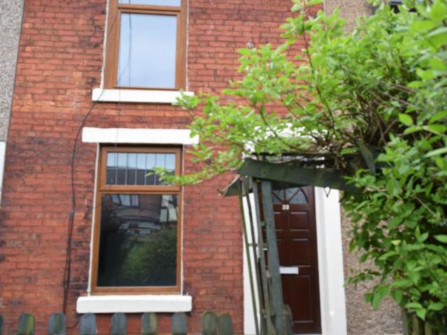2 bedroom terraced house to rent