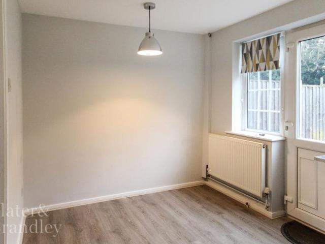 2 bedroom terraced house to rent