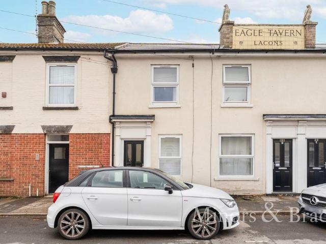 2 bedroom terraced house to rent