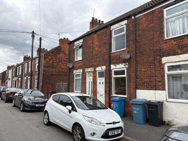 2 bedroom terraced house to rent