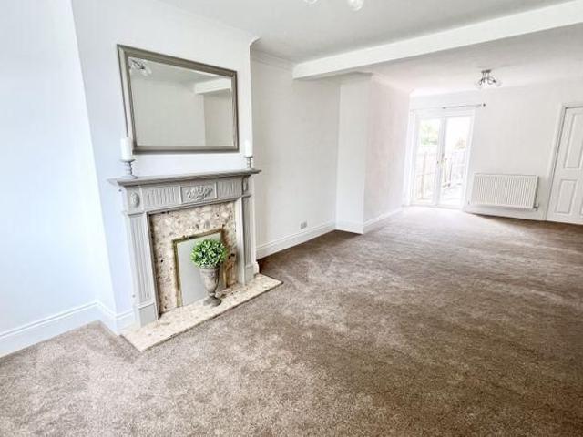 2 bedroom terraced house to rent