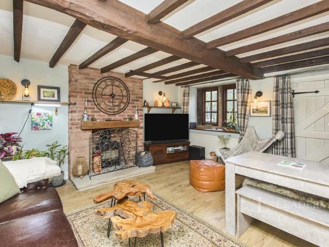 2 bedroom terraced house to rent