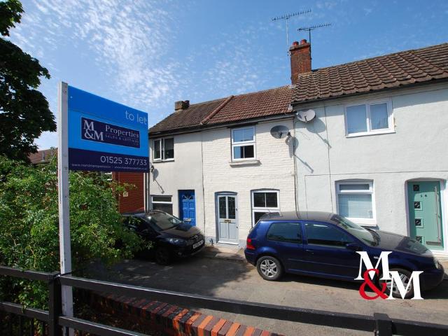 2 bedroom terraced house to rent