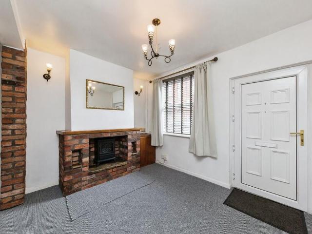 2 bedroom terraced house to rent