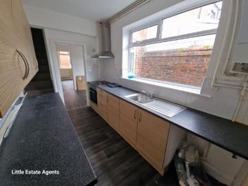 2 bedroom terraced house to rent