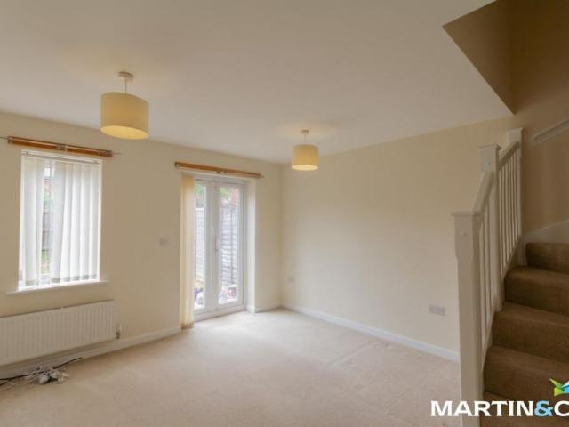 2 bedroom terraced house to rent