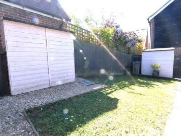 2 bedroom terraced house to rent