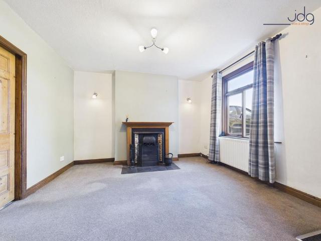 2 bedroom terraced house to rent
