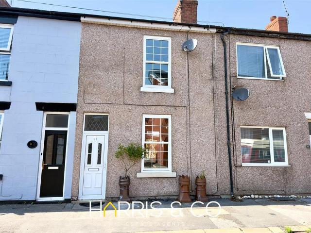 2 bedroom terraced house to rent