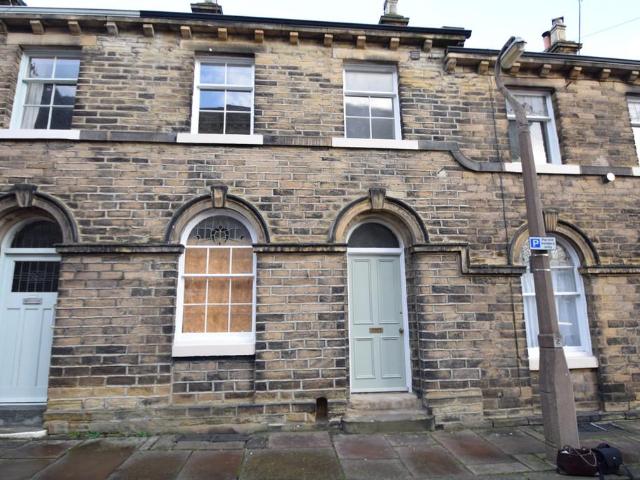 2 bedroom terraced house to rent