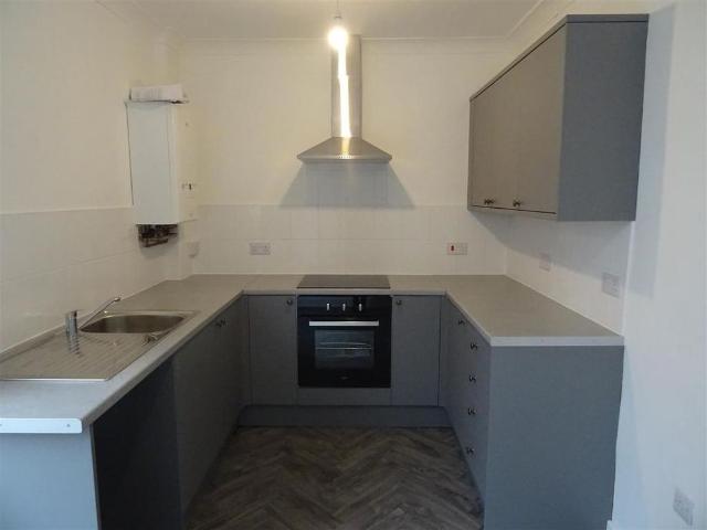 2 bedroom terraced house to rent