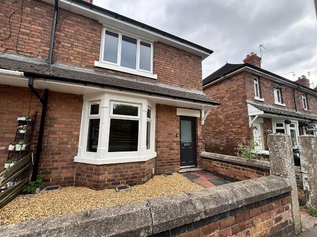 2 bedroom terraced house to rent