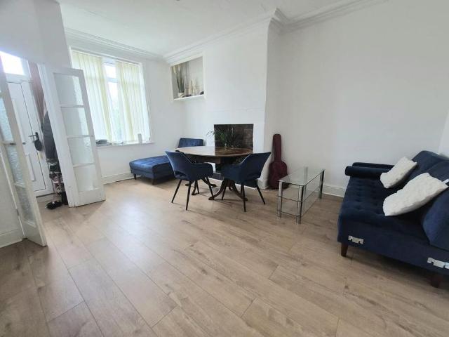 2 bedroom terraced house to rent