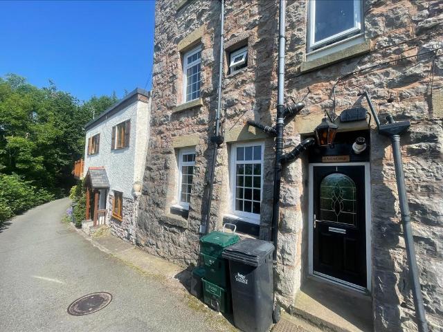 2 bedroom terraced house to rent