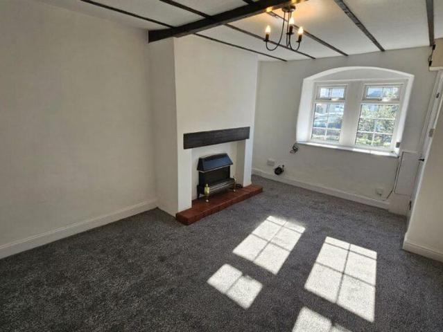 2 bedroom terraced house to rent