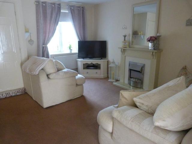 2 bedroom terraced house to rent