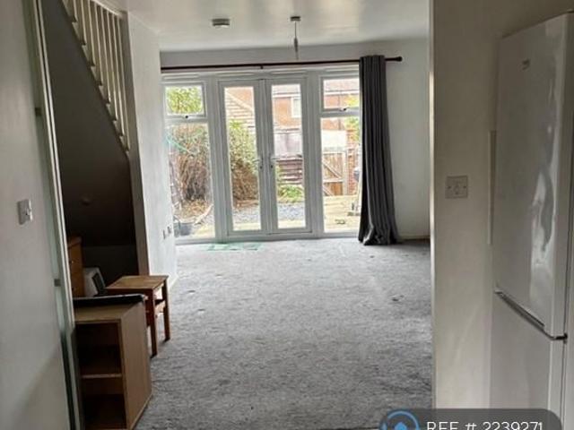 2 bedroom terraced house to rent