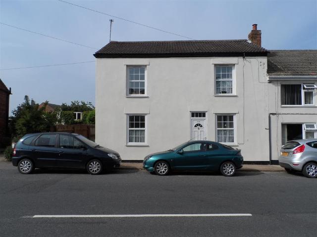 2 bedroom terraced house to rent