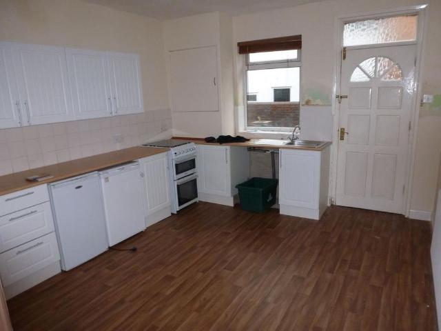 2 bedroom terraced house to rent