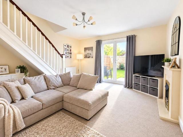 2 bedroom terraced house to rent