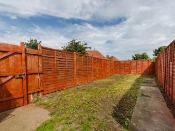 2 bedroom terraced house to rent