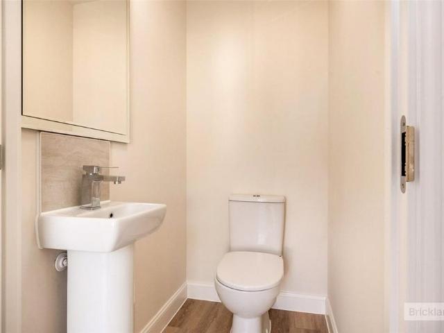 2 bedroom terraced house to rent
