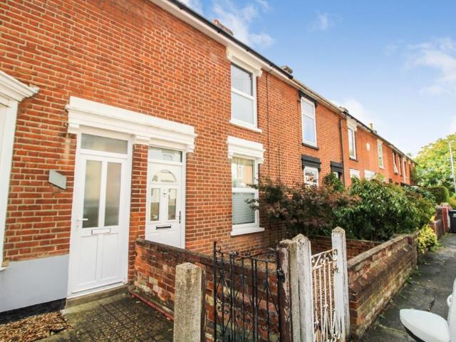 2 bedroom terraced house to rent