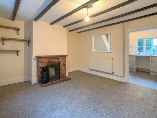 2 bedroom terraced house to rent