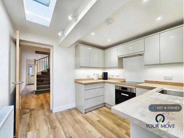 2 bedroom terraced house to rent