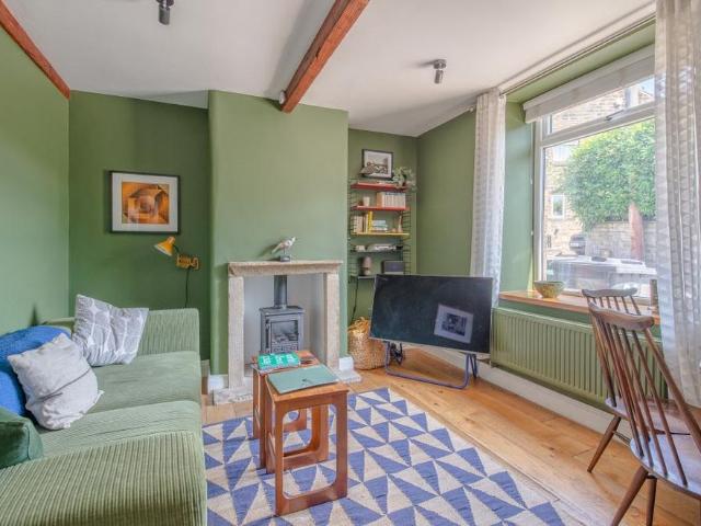 2 bedroom terraced house to rent