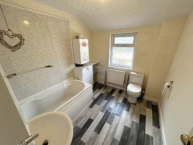 2 bedroom terraced house to rent