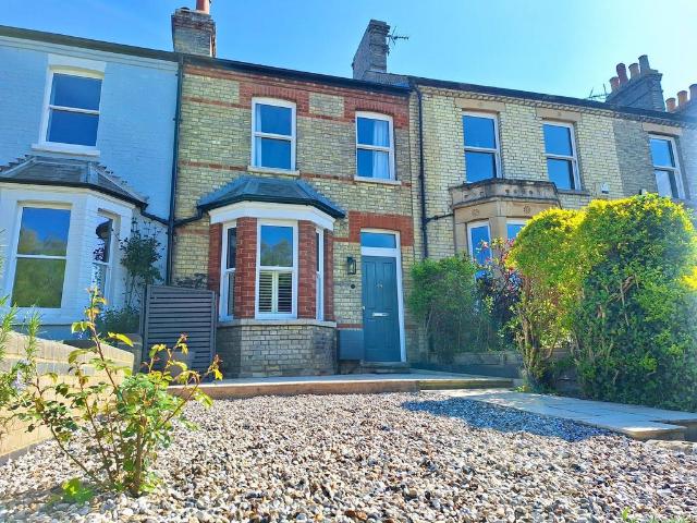 2 bedroom terraced house to rent