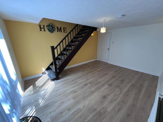 2 bedroom terraced house to rent