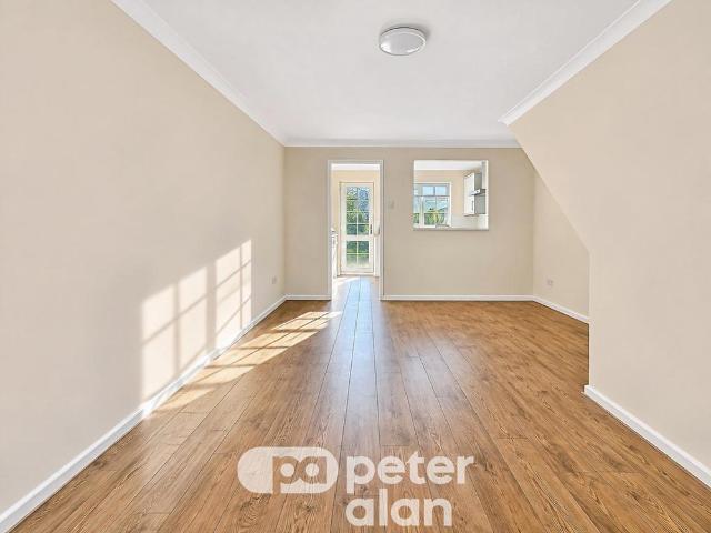 2 bedroom terraced house to rent