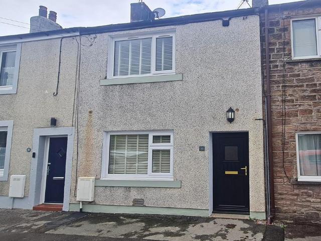 2 bedroom terraced house to rent