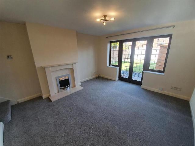 2 bedroom terraced house to rent