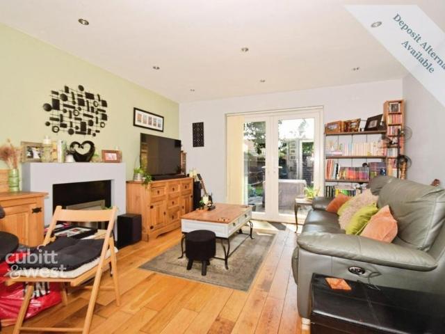 2 bedroom terraced house to rent