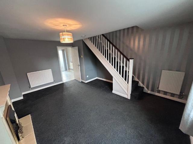 2 bedroom terraced house to rent
