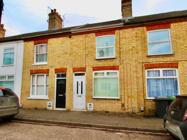 2 bedroom terraced house to rent