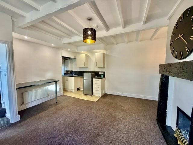 2 bedroom terraced house to rent