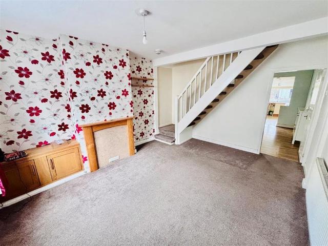 2 bedroom terraced house to rent