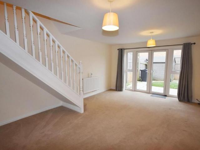 2 bedroom terraced house to rent