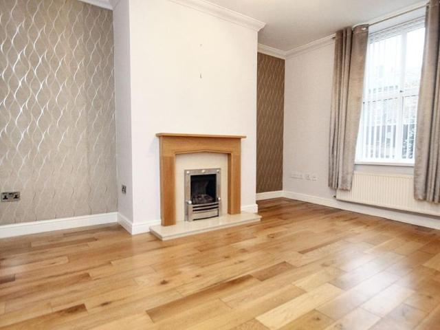 2 bedroom terraced house to rent