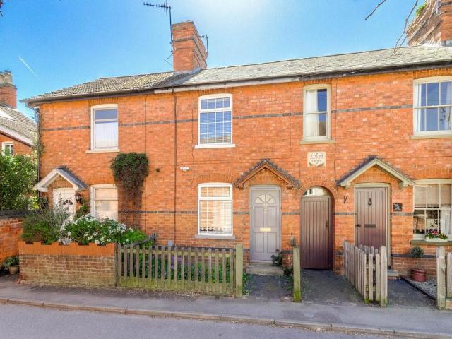 2 bedroom terraced house to rent